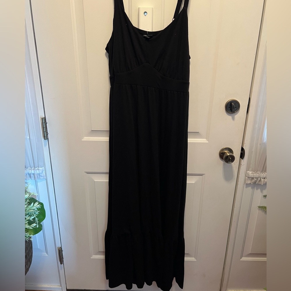 TORRID BLACK MAXI DRESS SIZE 3